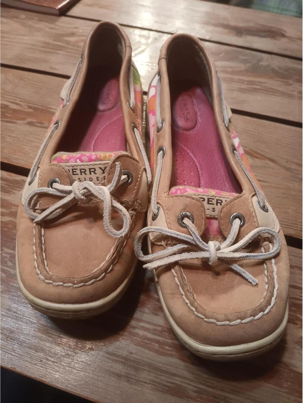 Women's Size 8 Sperry